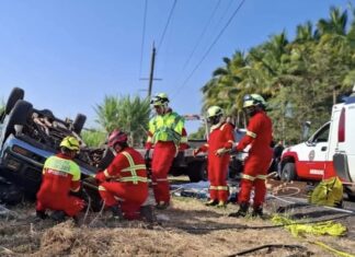 Un hombre perdió la vida al volcar su camioneta