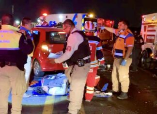 Siete lesionados, tres de ellos de gravedad, fue el saldo de un choque entre tres vehiculos eñ la Salamanca Valle de Santiago.