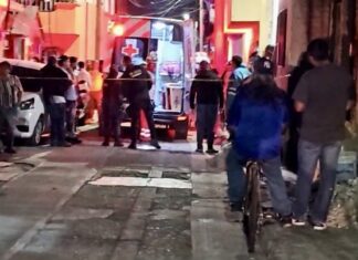 La noche de este martes un hombre y una mujer fueron atacados a balazos en la colonia Guanajuato, en Salamanca.