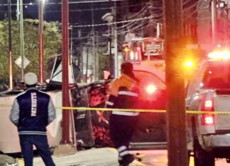 Un hombre murió después de volcar con la unidad que conducía sobre la Avenida Salamanca; la madrugada de este domingo.