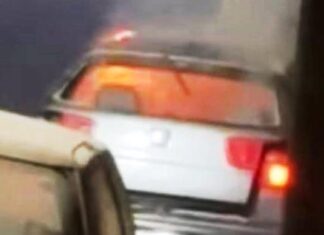 La noche de este viernes, exploto auto en Valle de Santiago